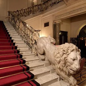Hotel Grand Plaza, Roma