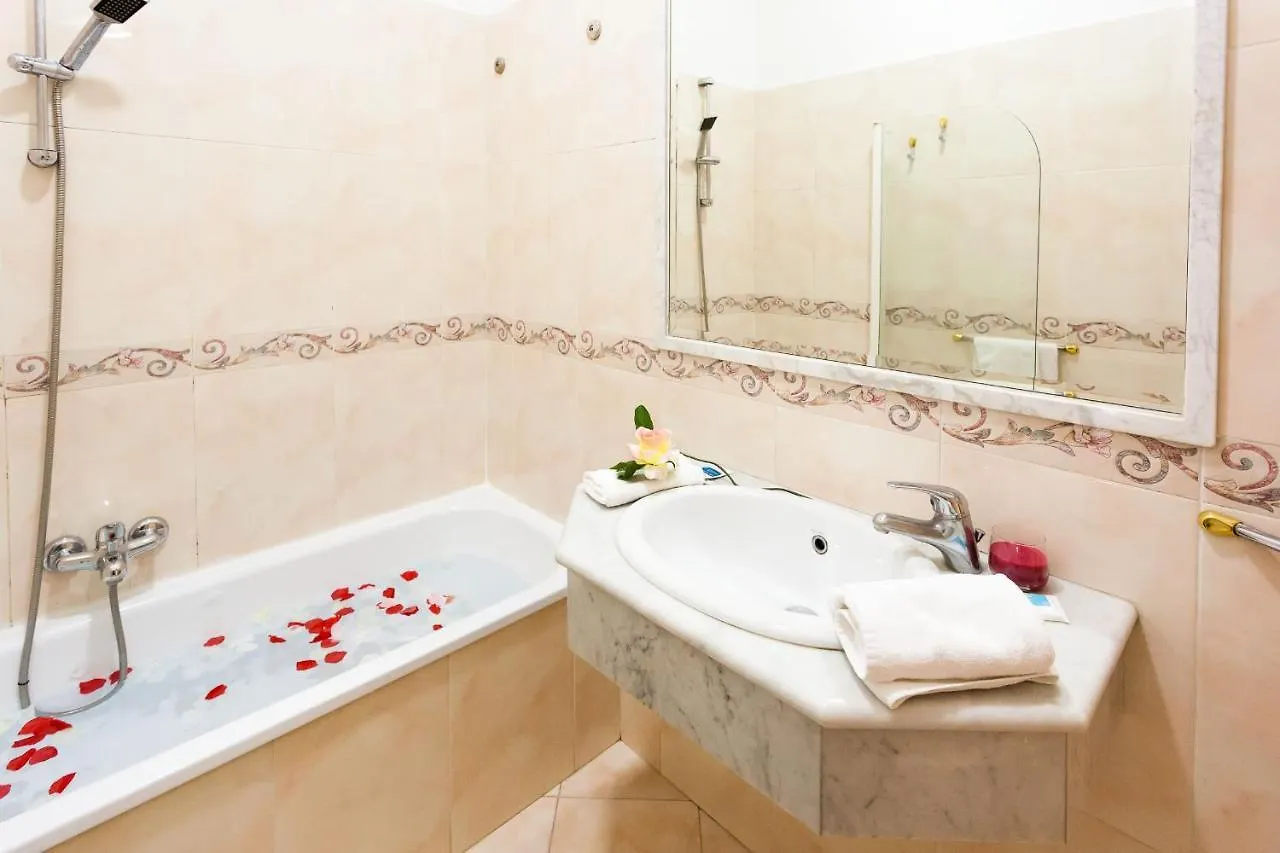 Hotel Suite Caesar Roma
