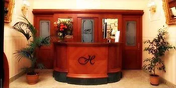 Hotel Suite Caesar Roma Italia