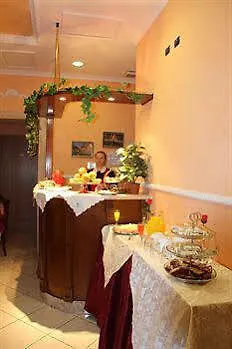 **  Hotel Suite Caesar Roma Italia